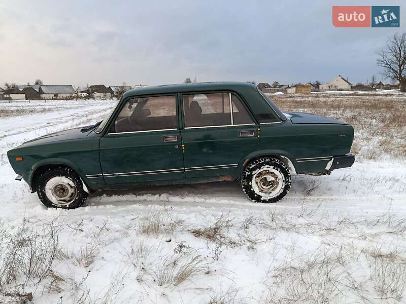 Седан ВАЗ / Lada 2107 1991 в Любешове