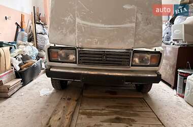Седан ВАЗ 2107 1988 в Києві