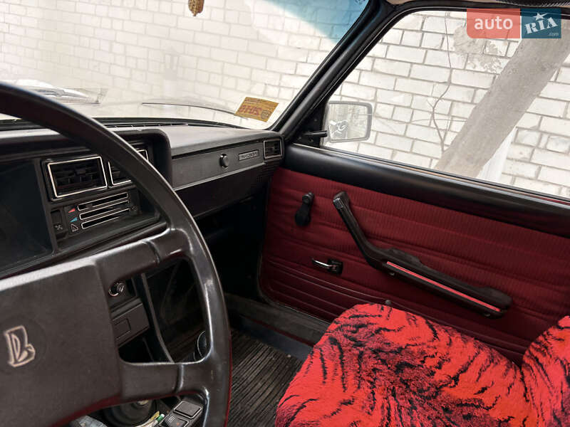Седан ВАЗ / Lada 2107 1988 в Києві