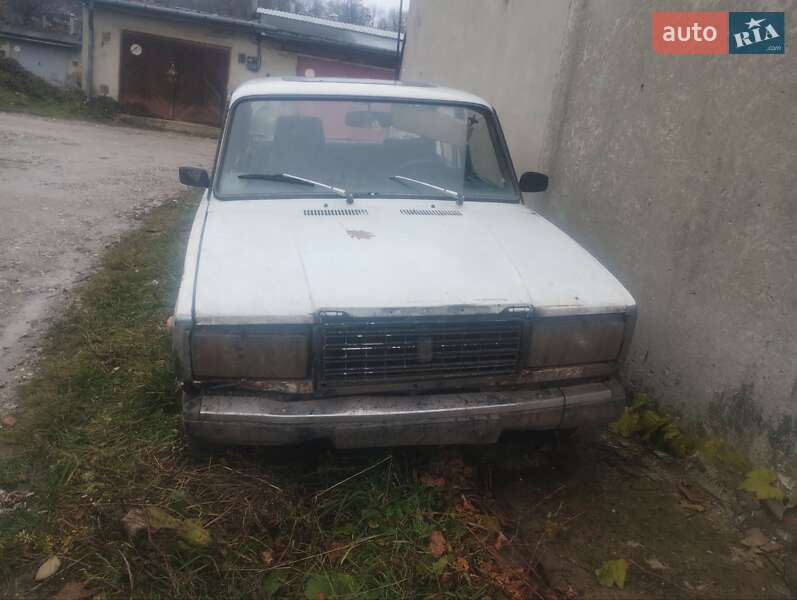 Седан ВАЗ / Lada 2107 1990 в Тернополе фото Седан ВАЗ / Lada 2107 1990 в Тернополе