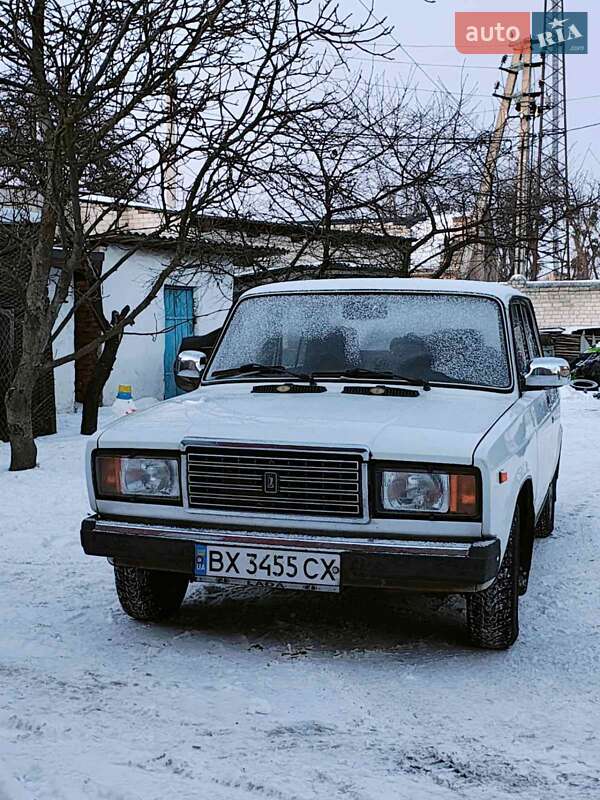 Седан ВАЗ / Lada 2107 2004 в Славуте фото 2 Седан ВАЗ / Lada 2107 2004 в Славуте