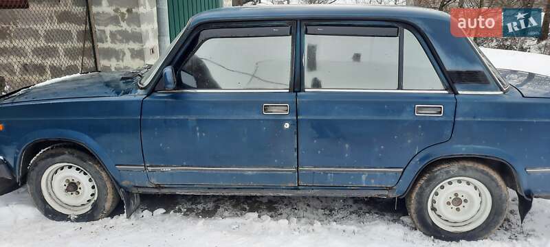 Седан ВАЗ / Lada 2107 1999 в Тернополе