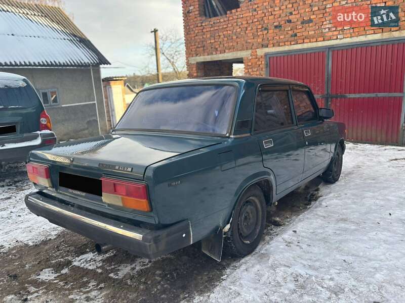 Седан ВАЗ / Lada 2107 2005 в Надворной