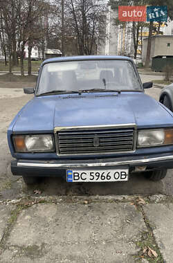 Седан ВАЗ 2107 2005 в Новояворовске