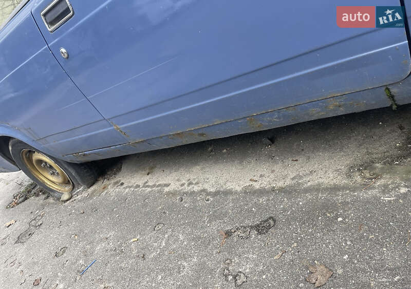 Седан ВАЗ / Lada 2107 2005 в Новояворовске