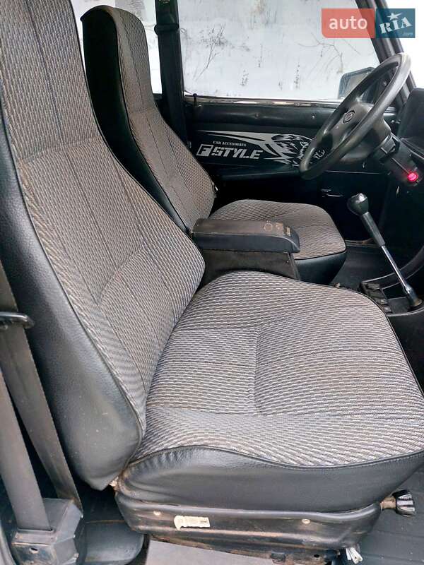 Седан ВАЗ / Lada 2107 2005 в Тростянце