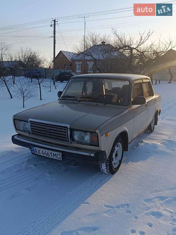 ВАЗ / Lada 2107 1986 ВАЗ / Lada 2107 1986