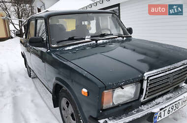 Седан ВАЗ / Lada 2107 2004 в Косові