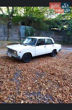 Седан ВАЗ 2107 1982 в Києві