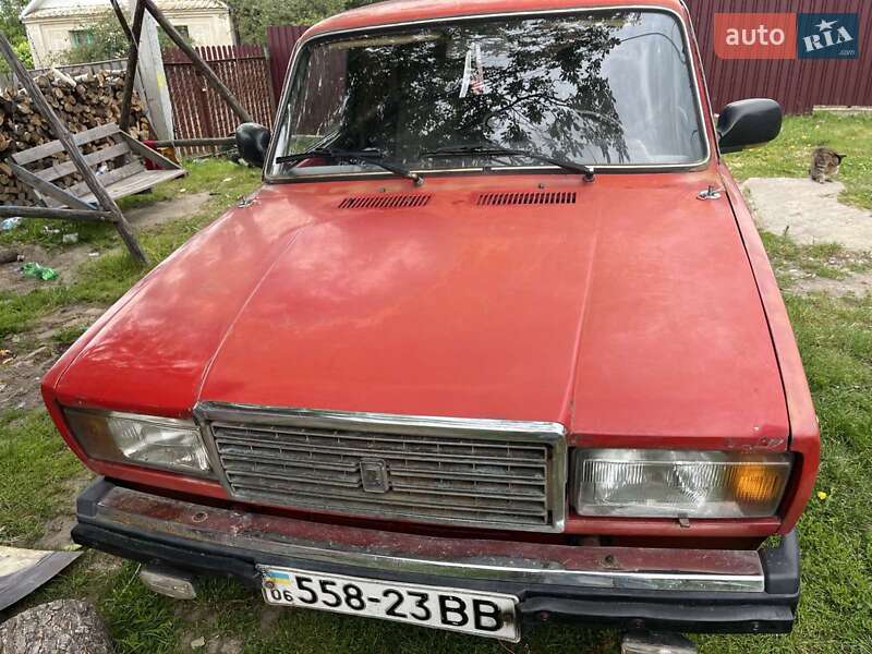 Седан ВАЗ / Lada 2107 1989 в Звягеле
