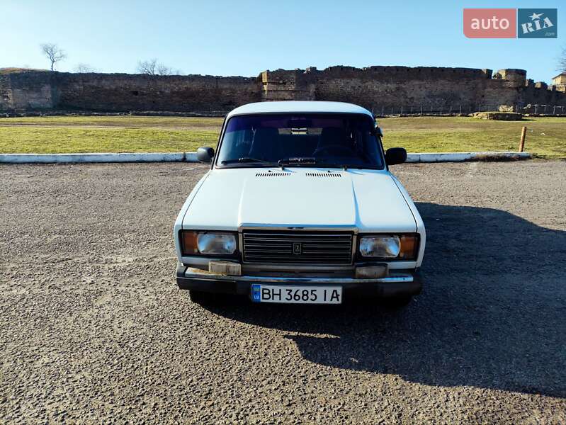 Седан ВАЗ / Lada 2107 2006 в Белгороде-Днестровском фото 2 Седан ВАЗ / Lada 2107 2006 в Белгороде-Днестровском