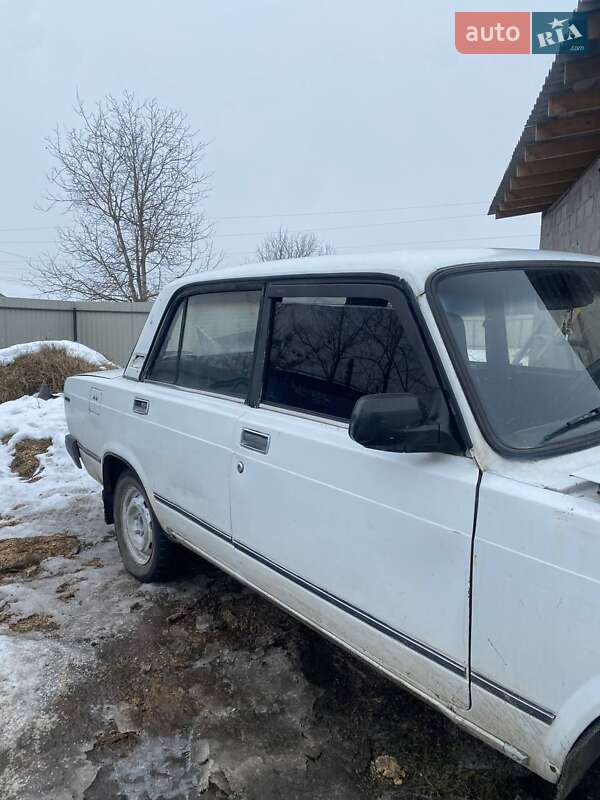 ВАЗ / Lada 2107 1995 ВАЗ / Lada 2107 1995