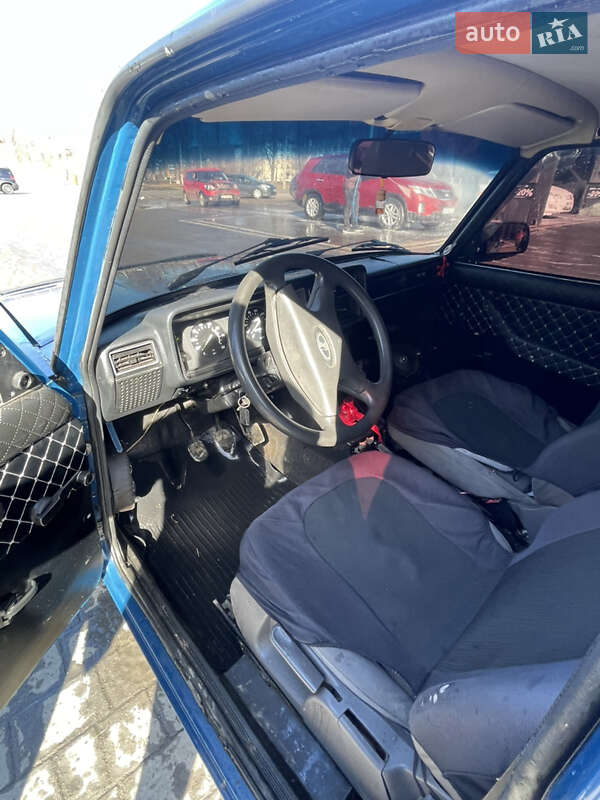 Седан ВАЗ / Lada 2107 2005 в Надворной