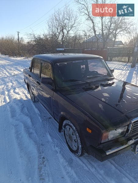Седан ВАЗ / Lada 2107 2002 в Золотоноше