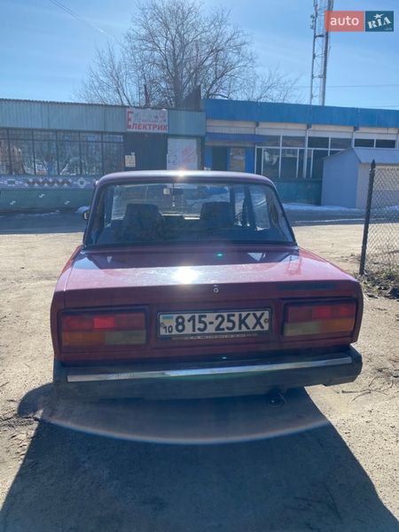 Седан ВАЗ / Lada 2107 1998 в Макарове