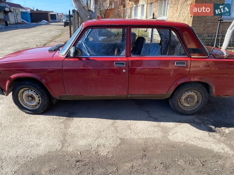 Седан ВАЗ / Lada 2107 1998 в Макарове