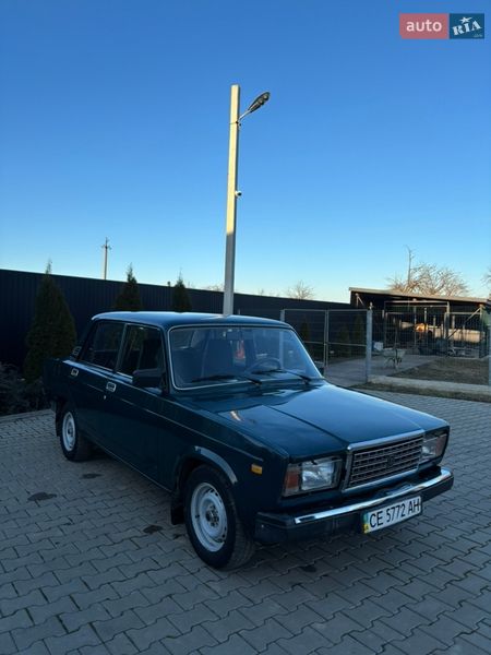 Седан ВАЗ / Lada 2107 2006 в Черновцах