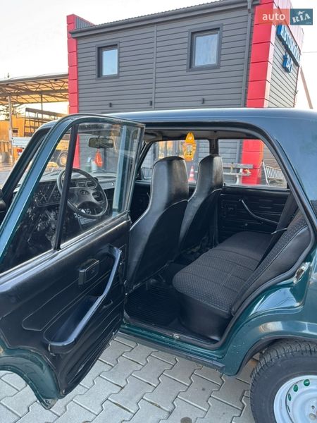 Седан ВАЗ / Lada 2107 2006 в Черновцах