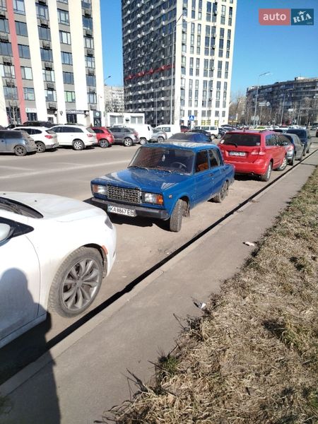 Седан ВАЗ / Lada 2107 2008 в Киеве