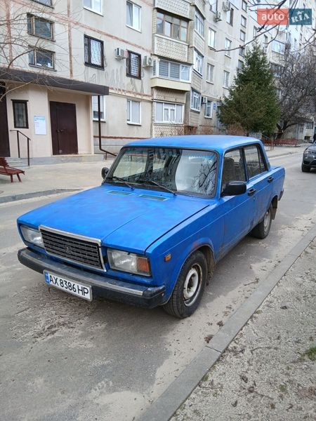 Седан ВАЗ / Lada 2107 1982 в Харькове