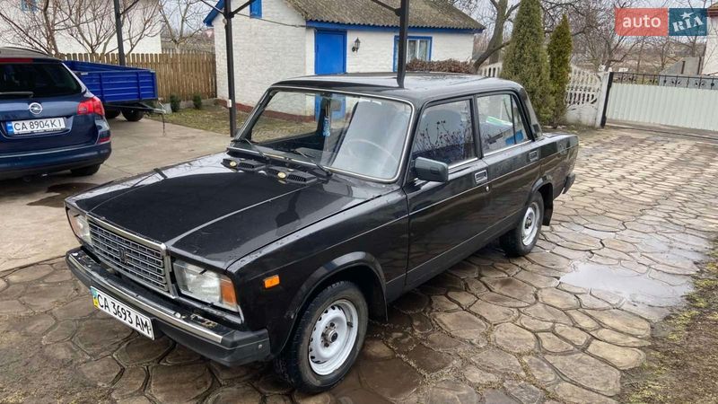 Седан ВАЗ / Lada 2107 2007 в Чернобае