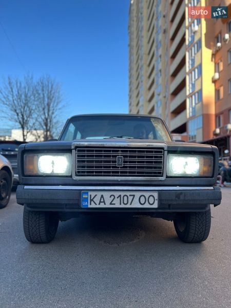 Седан ВАЗ / Lada 2107 2008 в Киеве