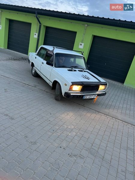 Седан ВАЗ / Lada 2107 1995 в Каменец-Подольском