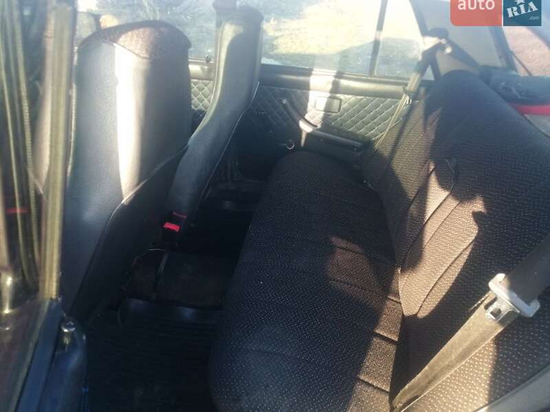 Седан ВАЗ / Lada 2107 2005 в Макарове