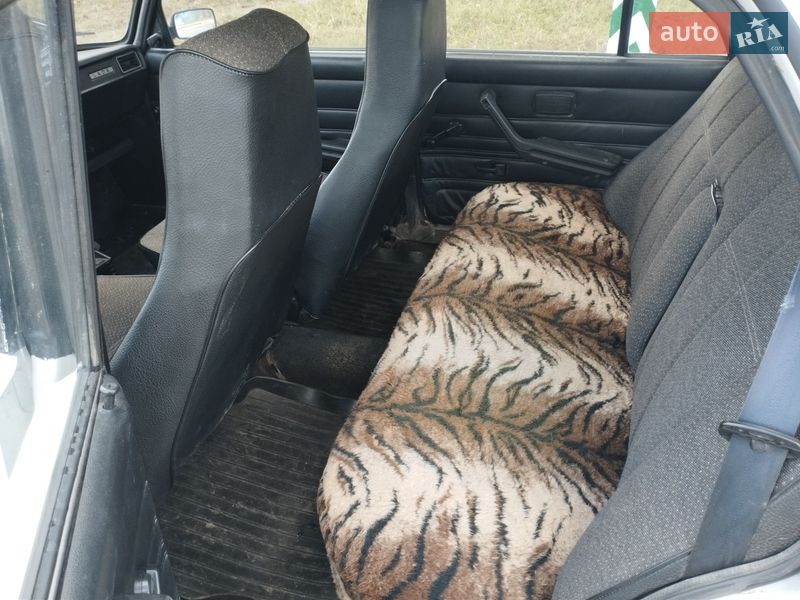 Седан ВАЗ / Lada 2107 2002 в Житомире фото 5 Седан ВАЗ / Lada 2107 2002 в Житомире