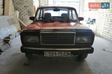 Седан ВАЗ 2107 1995 в Днепре