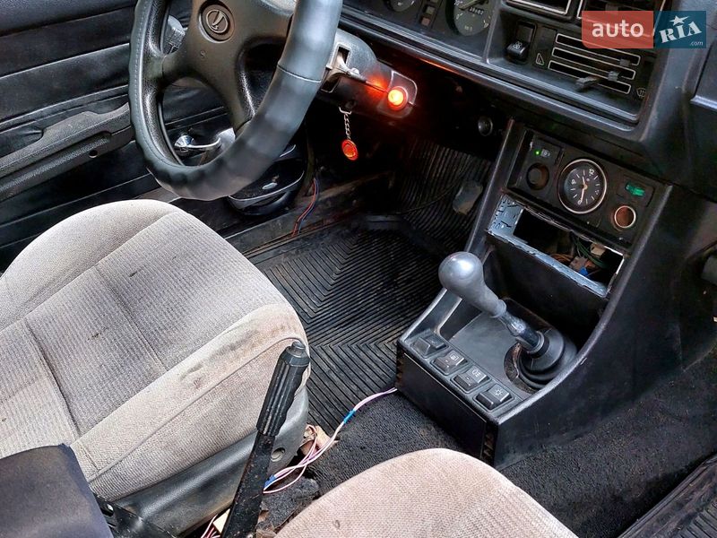 Седан ВАЗ / Lada 2107 2001 в Тростянце