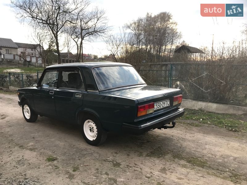 Седан ВАЗ / Lada 2107 2002 в Тернополі
