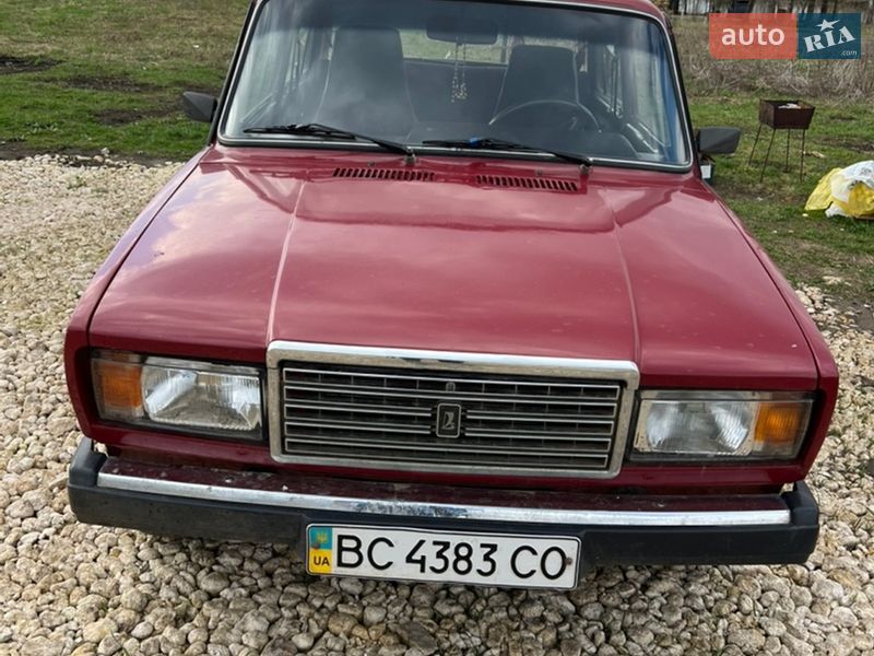 Седан ВАЗ / Lada 2107 1989 в Львові