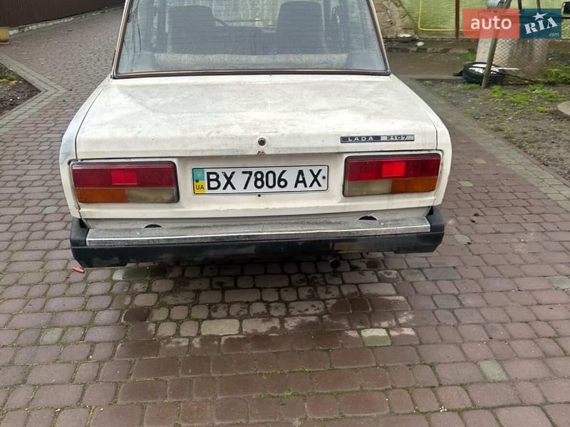 Седан ВАЗ / Lada 2107 1988 в Хмельницком фото 3 Седан ВАЗ / Lada 2107 1988 в Хмельницком