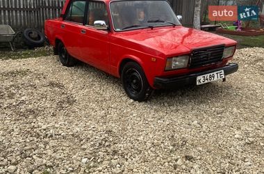 Седан ВАЗ 2107 1985 в Зборові