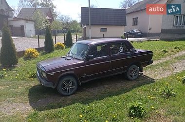 Седан ВАЗ 2107 2002 в Тячеве