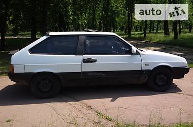 Хэтчбек ВАЗ / Lada 2108 1990 в Кривом Роге