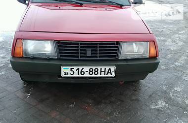 Хэтчбек ВАЗ / Lada 2108 1990 в Мелитополе