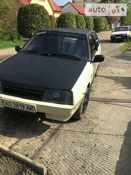 Купе ВАЗ / Lada 2108 1988 в Ужгороде