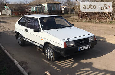 Хэтчбек ВАЗ / Lada 2108 1992 в Врадиевке
