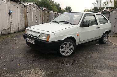 Хэтчбек ВАЗ / Lada 2108 1987 в Киеве