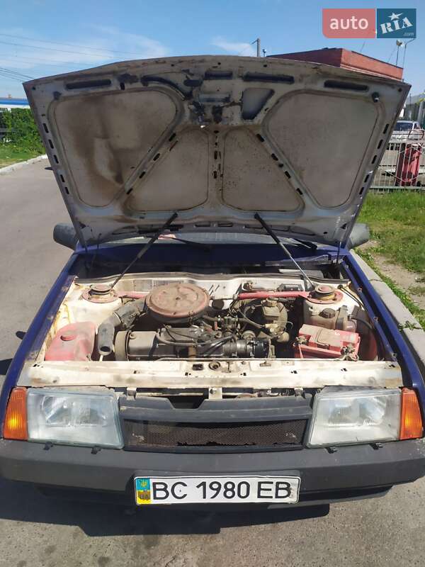 Хэтчбек ВАЗ / Lada 2108 1995 в Львове фото 2 Хэтчбек ВАЗ / Lada 2108 1995 в Львове