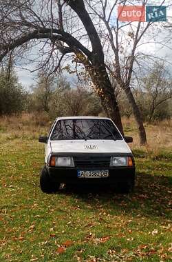 Хэтчбек ВАЗ / Lada 2108 1986 в Днепре