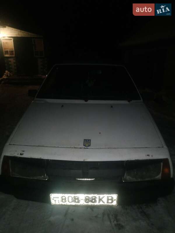 Хэтчбек ВАЗ / Lada 2108 1988 в Овруче