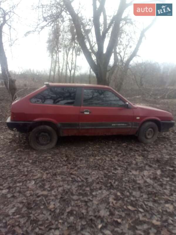 Хэтчбек ВАЗ / Lada 2108 1991 в Миргороде