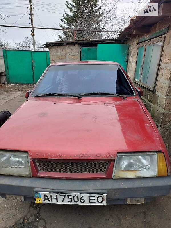 Хэтчбек ВАЗ / Lada 2108 1988 в Покровске