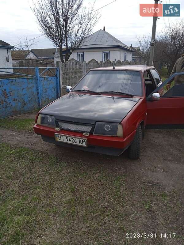 Хетчбек ВАЗ / Lada 2108 1987 в Чорнобаї