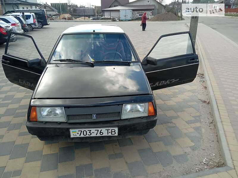 Седан ВАЗ / Lada 2108 1990 в Владимир-Волынском