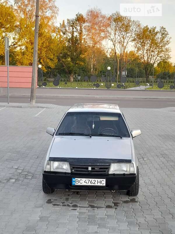 Хэтчбек ВАЗ / Lada 2108 1998 в Бориславе