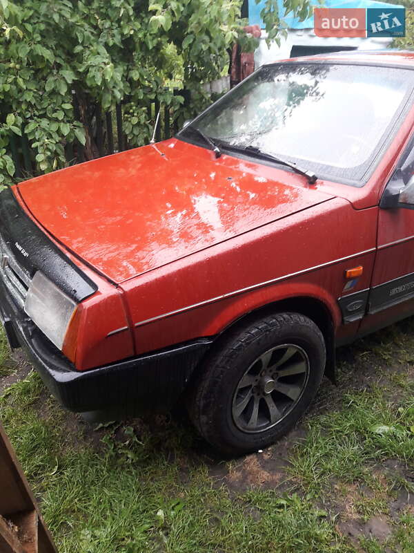 Хэтчбек ВАЗ 2108 1991 в 